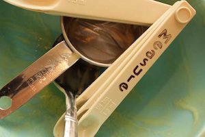 bina-measuringspoons-baking